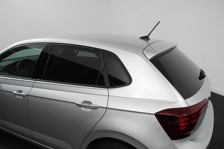 Volkswagen Polo 1.0 TSI Life Nieuw model ! | Navigatie | Climate Control | Adaptive Cruise Control | Lane/Side Assist | Camera | Licht + Zichtpakket | Stoelverwarming | App Connect  / Apple Carplay /Android Auto