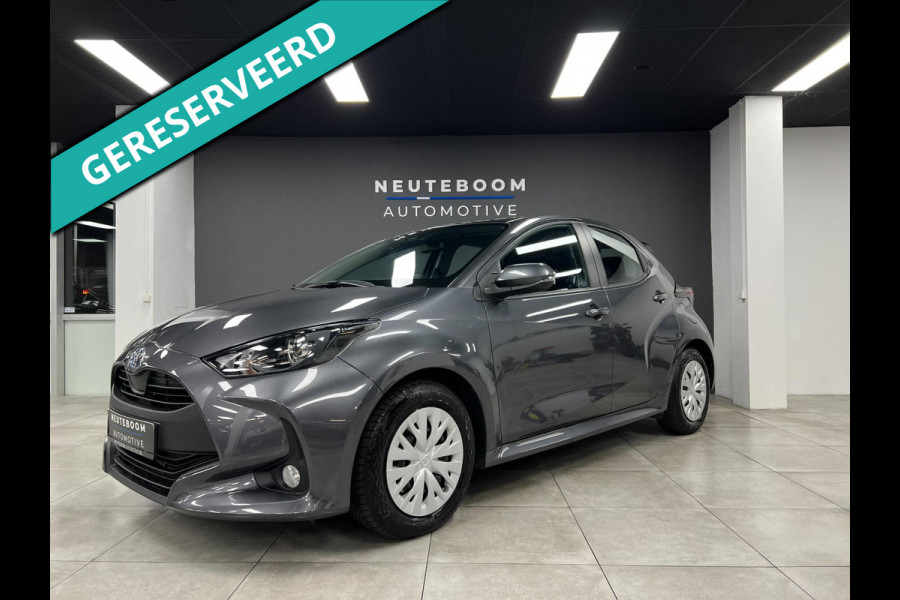 Toyota Yaris 1.5 Hybrid | Lane | Carplay | Cam | Cruise |PDC