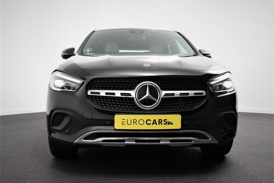 Mercedes-Benz GLA 200 Automaat Progressive Mercedes-Benz GLA-klasse 200 Progressive | Navigatie | Camera | Lederen Bekleding | Elektrische Achterklep | DAB  LED |