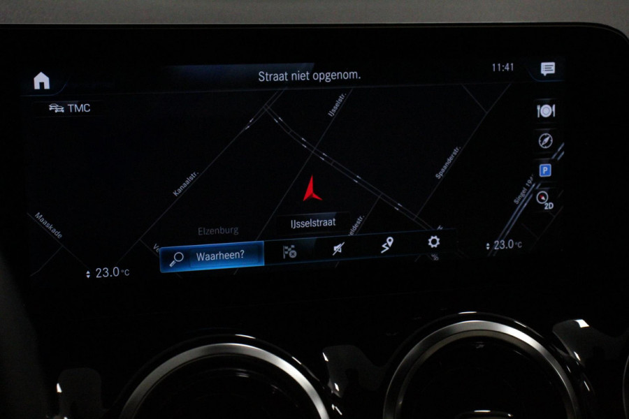 Mercedes-Benz GLA 200 Automaat Progressive Mercedes-Benz GLA-klasse 200 Progressive | Navigatie | Camera | Lederen Bekleding | Elektrische Achterklep | DAB  LED |