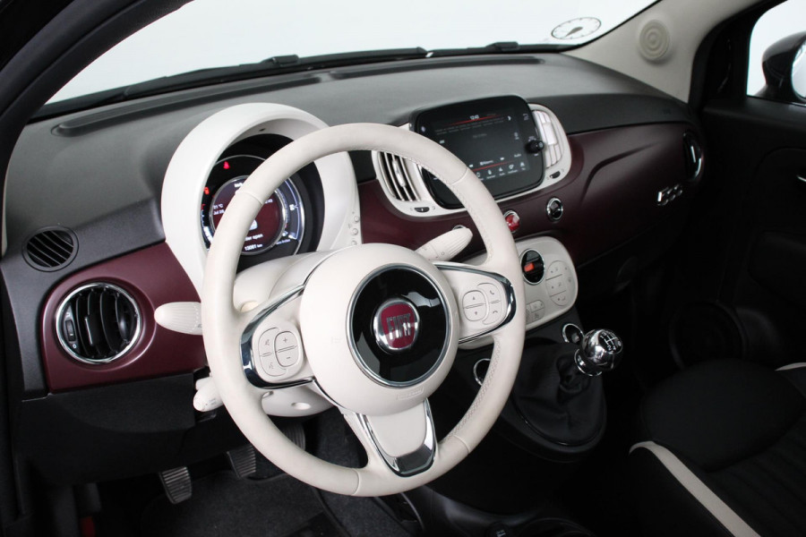 Fiat 500 1.2 Star | Lederen Bekleding | Navigatie | Panorama dak | Climate Control | Parkeer Sensoren | Lichtmetalen Velgen