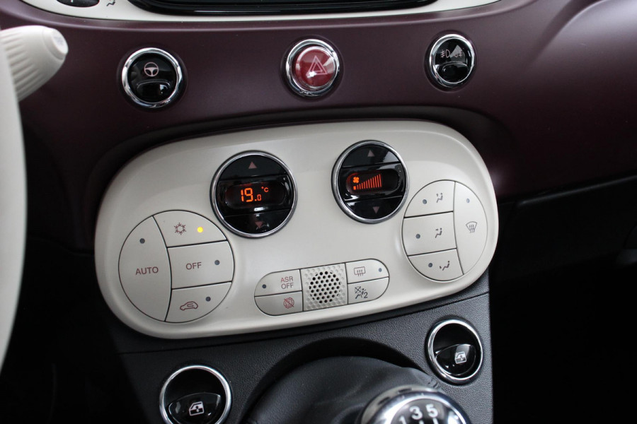 Fiat 500 1.2 Star | Lederen Bekleding | Navigatie | Panorama dak | Climate Control | Parkeer Sensoren | Lichtmetalen Velgen