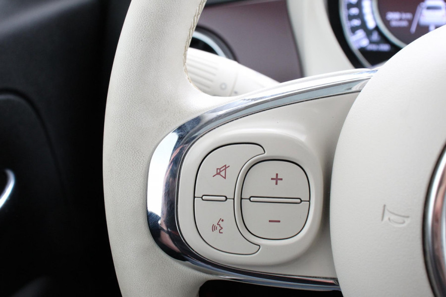 Fiat 500 1.2 Star | Lederen Bekleding | Navigatie | Panorama dak | Climate Control | Parkeer Sensoren | Lichtmetalen Velgen