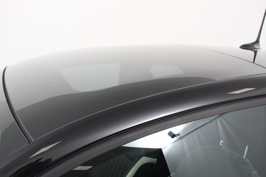 Fiat 500 1.2 Star | Lederen Bekleding | Navigatie | Panorama dak | Climate Control | Parkeer Sensoren | Lichtmetalen Velgen
