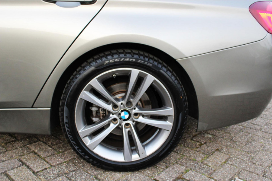 BMW 3-serie 330e Sport Line, Schuifdak (BTW-auto, 1e eigenaar)