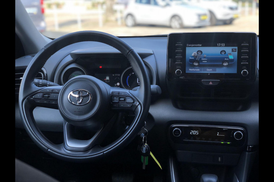 Toyota Yaris 1.5 Hybrid Dynamic | Apple CarPlay/Android Auto, LED, Parkeercamera, Adaptive Cruise control, Weinig KM!
