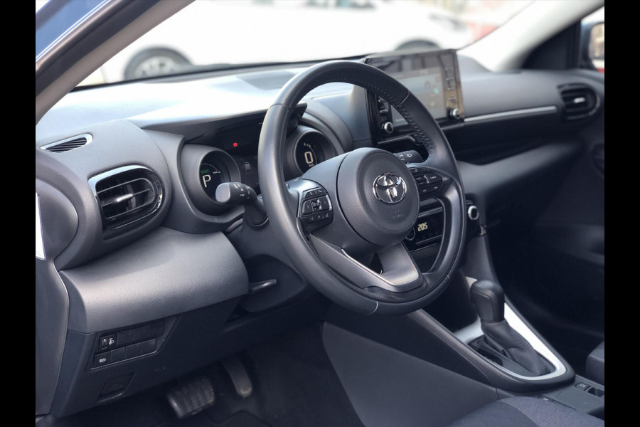 Toyota Yaris 1.5 Hybrid Dynamic | Apple CarPlay/Android Auto, LED, Parkeercamera, Adaptive Cruise control, Weinig KM!