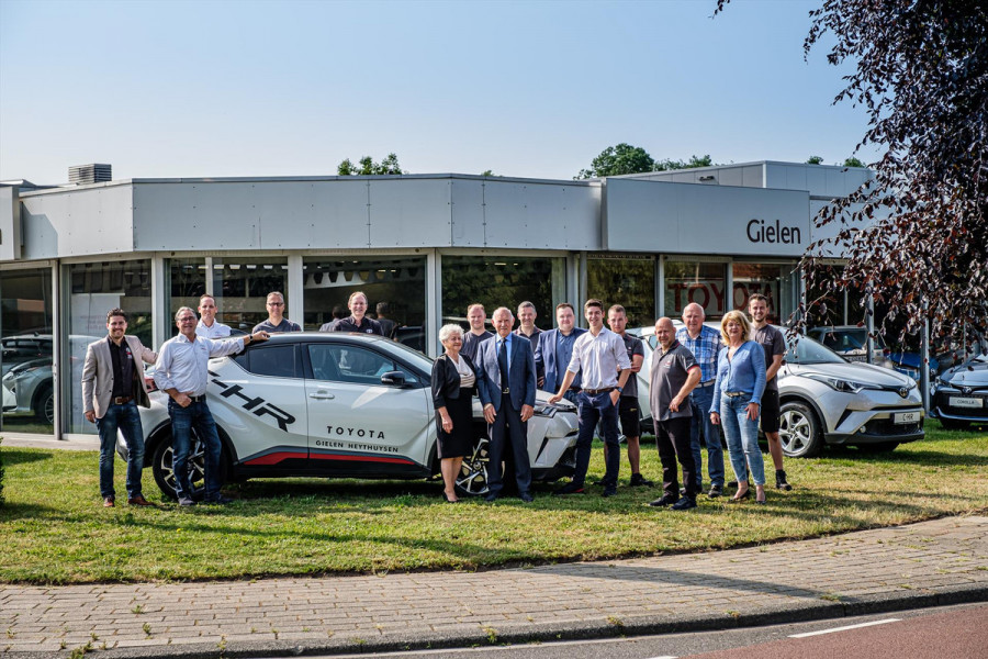 Toyota Yaris 1.5 Hybrid Dynamic | Apple CarPlay/Android Auto, LED, Parkeercamera, Adaptive Cruise control, Weinig KM!