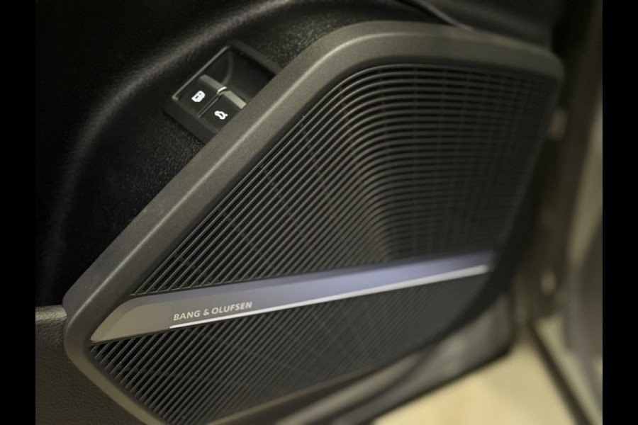Audi Q5 55 TFSI e quattro Competition Panoramadak|Camera|Massage|B&O|Keyless|RS sportstoelen