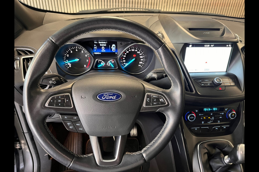 Ford Kuga 1.5 EcoBoost ST Line NAVI LED CAMERA CRUISE CLIMATE CONTROL PDC