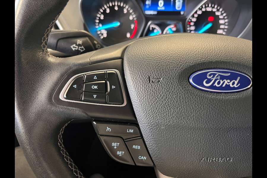Ford Kuga 1.5 EcoBoost ST Line NAVI LED CAMERA CRUISE CLIMATE CONTROL PDC