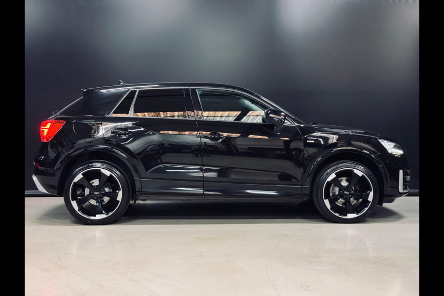 Audi Q2 1.4 TFSI 150PK S-Line, S-Tronic, Navi, 19" Rotors, Camera, Hud, PDC, Voll Led, Bluetooth/Tel, Volledig Onderhoud