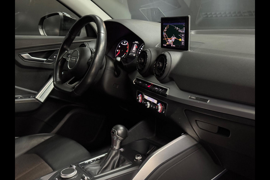 Audi Q2 1.4 TFSI 150PK S-Line, S-Tronic, Navi, 19" Rotors, Camera, Hud, PDC, Voll Led, Bluetooth/Tel, Volledig Onderhoud