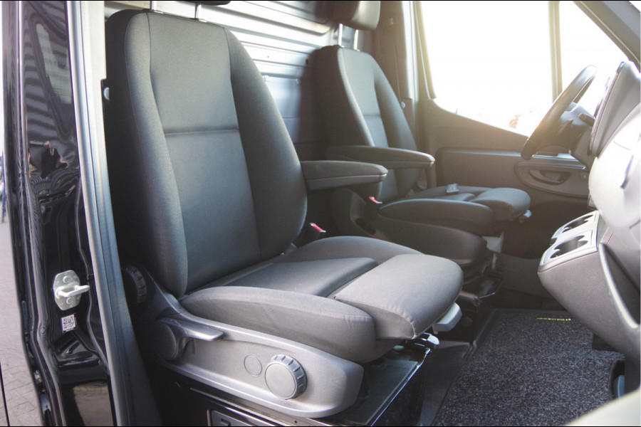 Mercedes-Benz Sprinter 319 3.0 CDI L2H2 LED, LUCHTVERING, 3.5T TREKHAAK, MBUX 10'', 360 CAMERA, STOELVERWARMING, CRUISE, NAVI, CLIMA, STANDKACHEL, APPL
