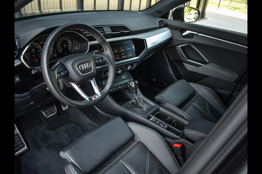 Audi Q3 Sportback 45 TFSI e S EDITION | PANORAMADAK | SONOS SOUND | ADAPTIVE CRUISE | MATRIX-LED | MAGNETIC RIDE | FULL LEDER | TREKHAAK | KEYLESS