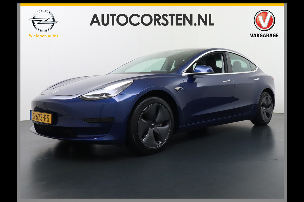 Tesla Model 3 RWD SR+ 60kWh 325PK Lmv 18" AutoPilot Leder PanoDak Adaptive-Cruise Lmv Camera's Elektr.-Stuur+Stoelen+Spiegels+Geheugen+Easy-En Navi LED Comfortstoelen ACC DAB Keyless en Voorverwarmen interieur via App One-Pedal-Drive Origineel Nederlandse auto tot 11kw laden thuis! Garantie Accu tot 26-09-2027 max 160.000km 1.584kg licht! Tesla Model 3 RWD SR+ 60kWh 325PK Lmv 18" AutoPilot Leder PanoDak Adaptive-Cruise Lmv Camera's Elektr.-Stuur+Stoelen+Spiegels+Geheugen+Easy-En Navi LED Comfortstoelen ACC DAB Keyless en Voorverwarmen interieur via App One-Pedal-Drive Origineel Nederlandse auto tot 11kw laden thuis! Garantie Accu tot 26-09-2027 max 160.000km 1.584kg licht!