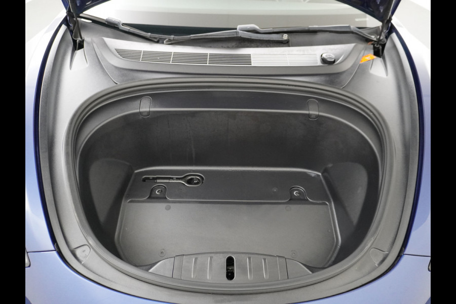 Tesla Model 3 RWD SR+ 60kWh 325PK Lmv 18" AutoPilot Leder PanoDak Adaptive-Cruise Lmv Camera's Elektr.-Stuur+Stoelen+Spiegels+Geheugen+Easy-En Navi LED Comfortstoelen ACC DAB Keyless en Voorverwarmen interieur via App One-Pedal-Drive Origineel Nederlandse auto tot 11kw laden thuis! Garantie Accu tot 26-09-2027 max 160.000km 1.584kg licht!