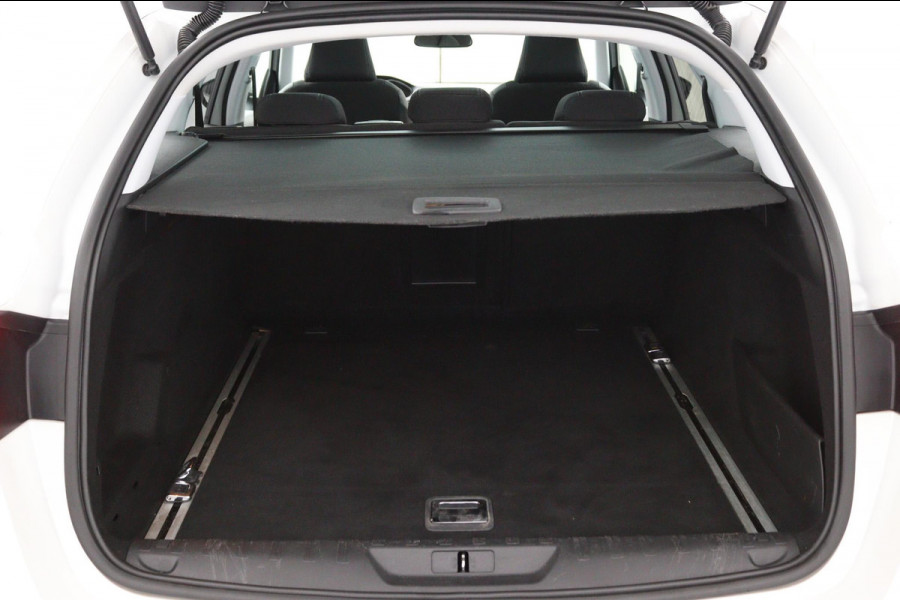 Peugeot 308 SW 1.2 PureTech Premium*PANO*ACC*ECC*NAVI*