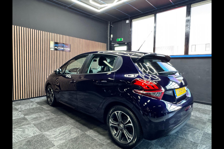 Peugeot 208 1.2 PureTech Blue Lion Navi Airco Cruise Lm velgen