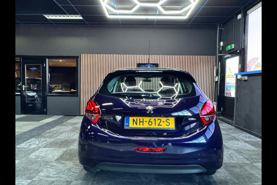 Peugeot 208 1.2 PureTech Blue Lion Navi Airco Cruise Lm velgen