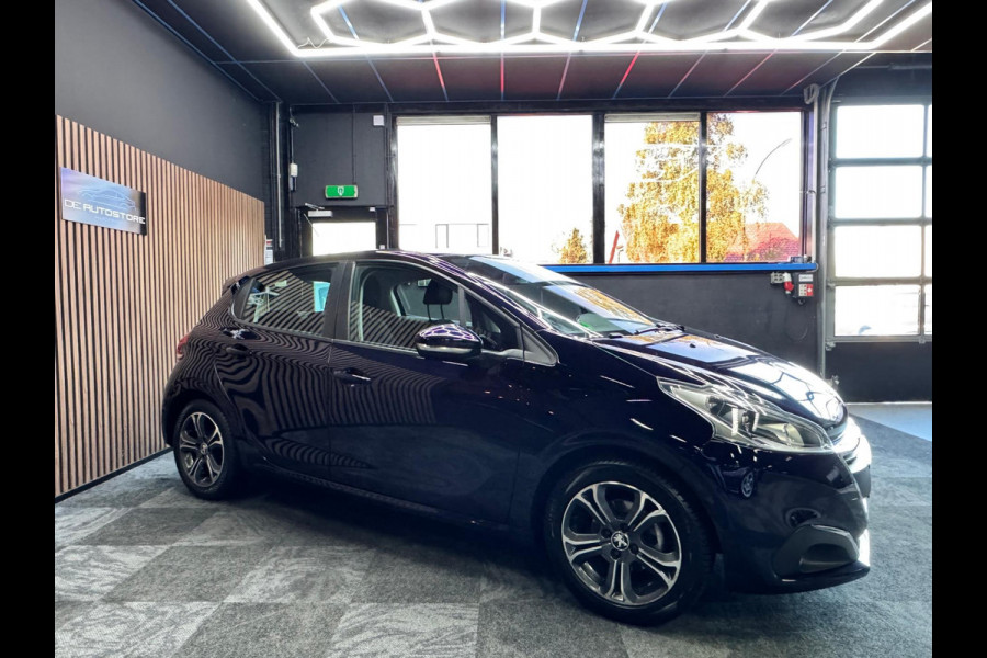 Peugeot 208 1.2 PureTech Blue Lion Navi Airco Cruise Lm velgen