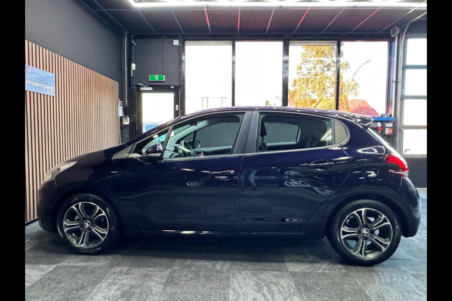 Peugeot 208 1.2 PureTech Blue Lion Navi Airco Cruise Lm velgen