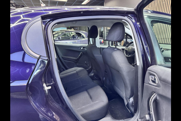 Peugeot 208 1.2 PureTech Blue Lion Navi Airco Cruise Lm velgen