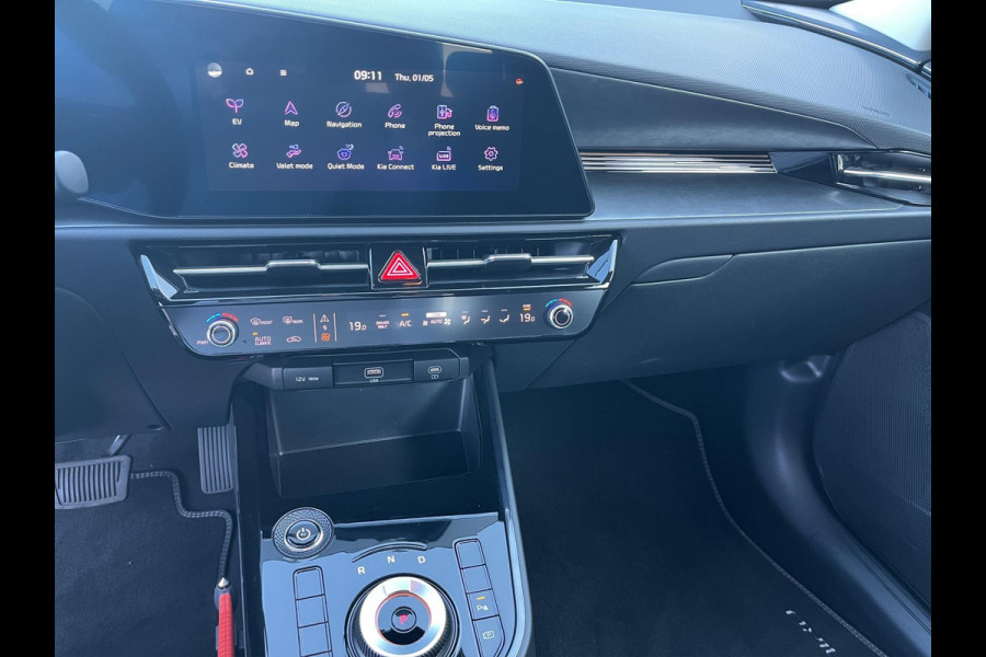 Kia Niro EV DynamicLine 64.8 kWh Automaat | Navi | Camera | Cruise | LMV | H-Leder |