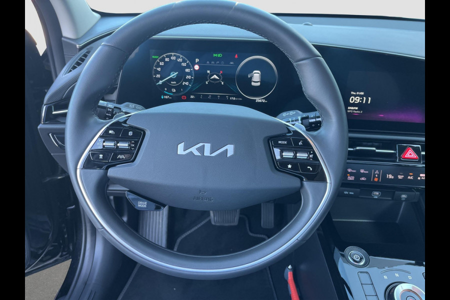 Kia Niro EV DynamicLine 64.8 kWh Automaat | Navi | Camera | Cruise | LMV | H-Leder |