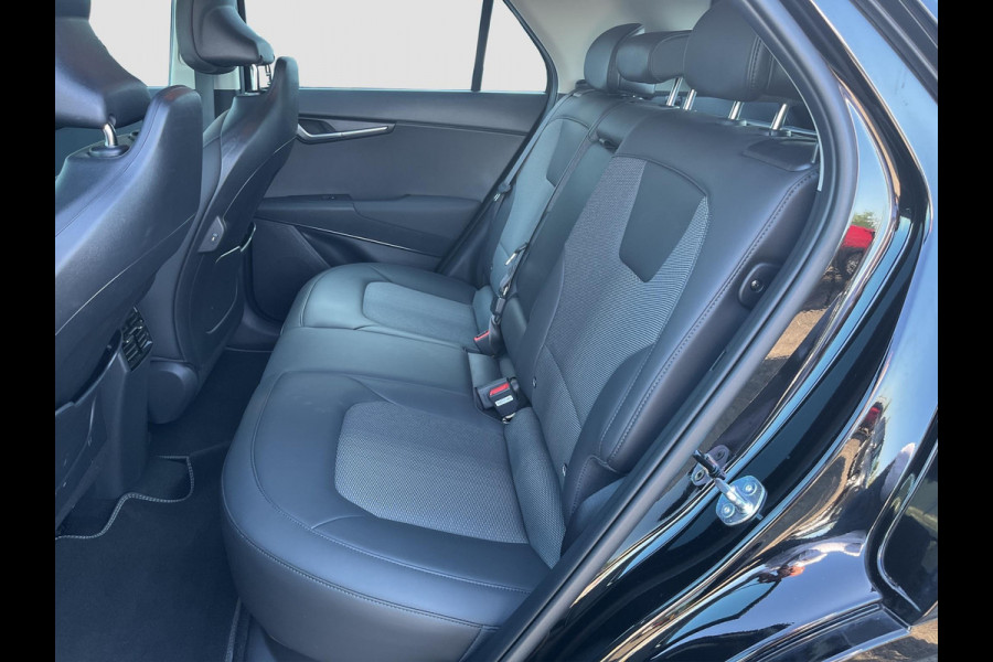 Kia Niro EV DynamicLine 64.8 kWh Automaat | Navi | Camera | Cruise | LMV | H-Leder |