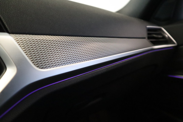 BMW 3 Serie Touring 320i High Executive Edition 184pk Navigatie Luxe Volleder Cruise Control Stoelverwarming sfeerverlichting