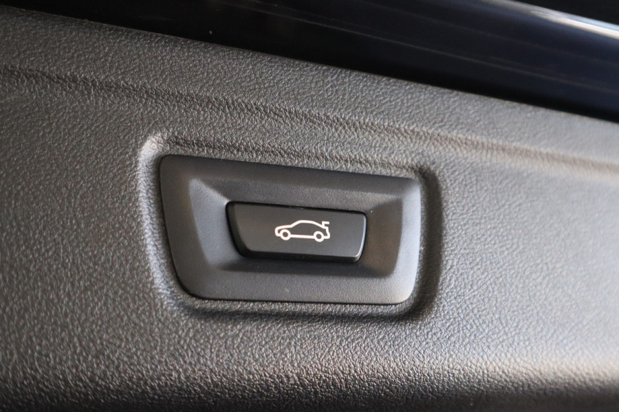 BMW 3 Serie Touring 320i High Executive Edition 184pk Navigatie Luxe Volleder Cruise Control Stoelverwarming sfeerverlichting