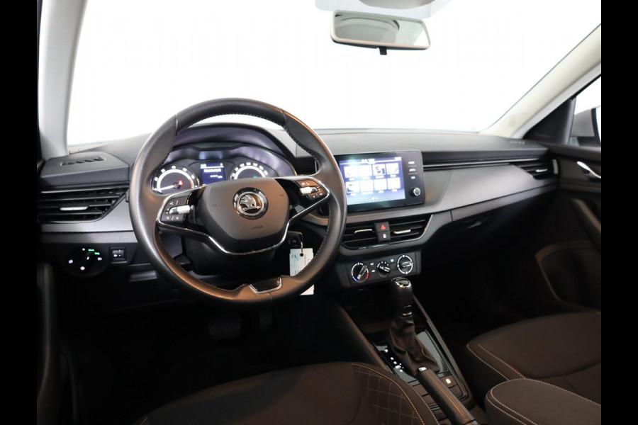 Škoda Kamiq 1.0 TSI Ambition 110 pk Automaat (DSG) | Navigatie via App | Parkeersensoren achter | Cruise control | LED koplampen |