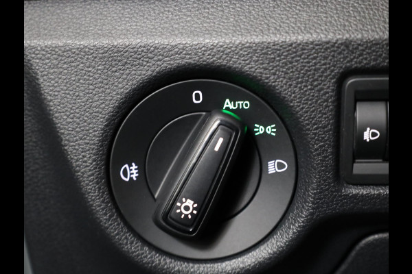 Škoda Kamiq 1.0 TSI Ambition 110 pk Automaat (DSG) | Navigatie via App | Parkeersensoren achter | Cruise control | LED koplampen |