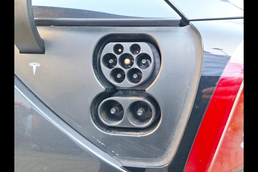 Tesla Model 3 Long Range AWD 75 kWh