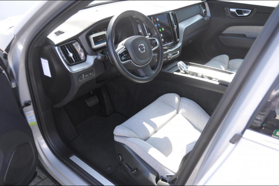 Volvo XC60 T6 350PK Automaat Inscription / Long range / Adaptieve cruise control / Parkeersensoren met camera / Elektrische achterklep / Sportstoelen / Elektrische stoelen / Trekhaak / Keyless entry / Panoramadak