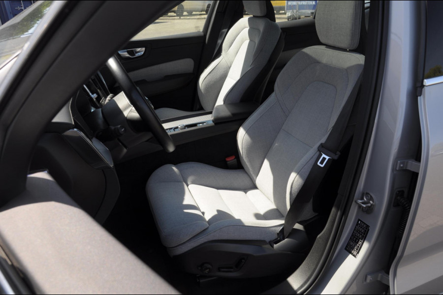 Volvo XC60 T6 350PK Automaat Inscription / Long range / Adaptieve cruise control / Parkeersensoren met camera / Elektrische achterklep / Sportstoelen / Elektrische stoelen / Trekhaak / Keyless entry / Panoramadak