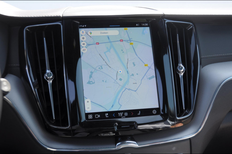 Volvo XC60 T6 350PK Automaat Inscription / Long range / Adaptieve cruise control / Parkeersensoren met camera / Elektrische achterklep / Sportstoelen / Elektrische stoelen / Trekhaak / Keyless entry / Panoramadak