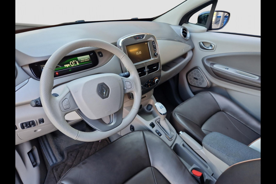 Renault ZOE Q90 Bose Quickcharge 41 kWh | KoopAccu! | DAB | Camera | Navi | Clima | Licht- en Regensensor |