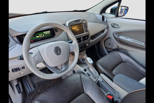 Renault ZOE Q90 Bose Quickcharge 41 kWh | KoopAccu! | DAB | Camera | Navi | Clima | Licht- en Regensensor |
