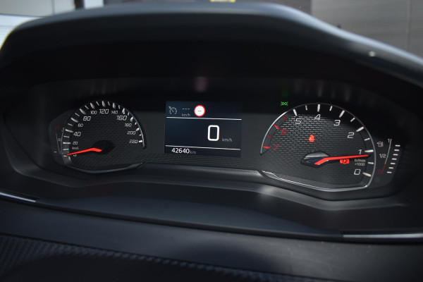 Peugeot 208 1.2 PureTech 100PK Allure Pack | Carplay | Camera | Incl. garantie