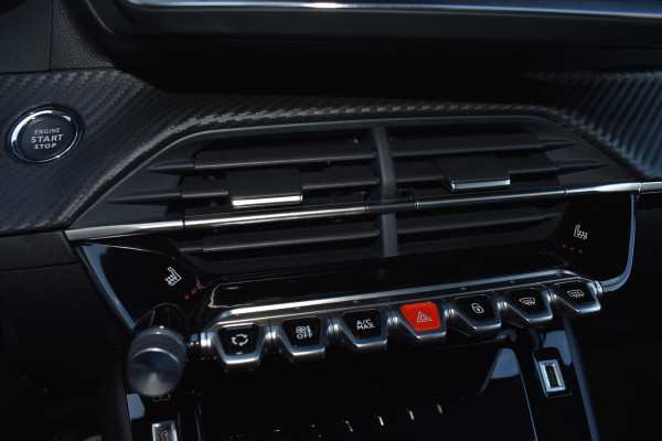 Peugeot 208 1.2 PureTech 100PK Allure Pack | Carplay | Camera | Incl. garantie