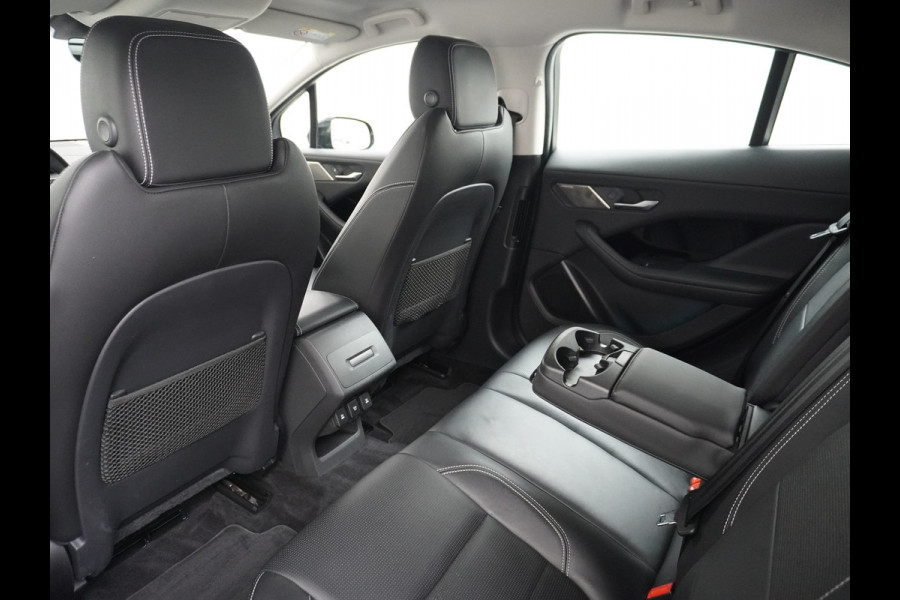 Jaguar I-PACE EV400pk 90kWh 4WD Leer Adaptive-Cr. 20" Meridan®-Audio Apple Carplay Android Auto DAB PDC Keyless entry/start LED Lmv Bluetooth WiFi Verkeersbord detectie Uitparkeer waarschuwing Business Edition 400PK 696NM Koppel 31-12-19 origineel Nederlandse auto