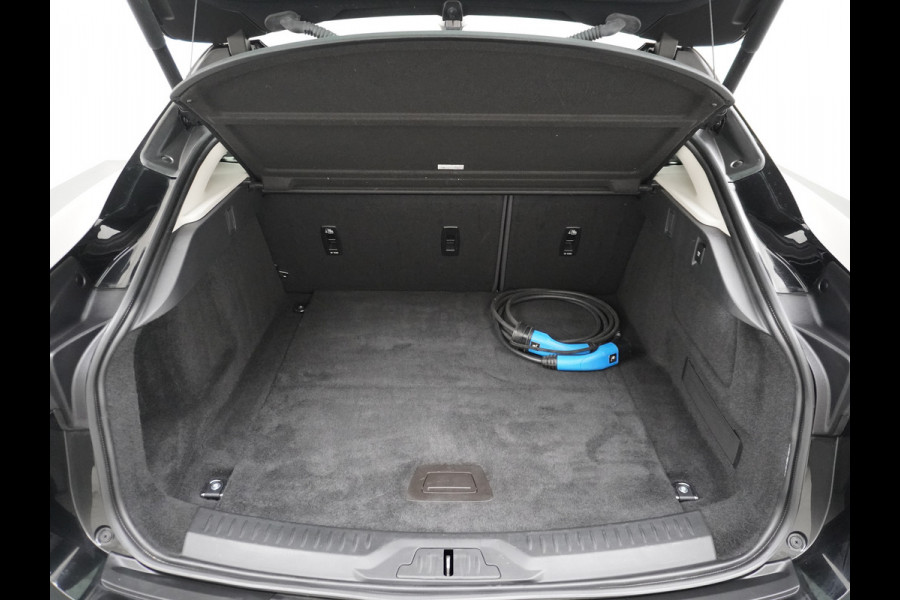 Jaguar I-PACE EV400pk 90kWh 4WD Leer Adaptive-Cr. 20" Meridan®-Audio Apple Carplay Android Auto DAB PDC Keyless entry/start LED Lmv Bluetooth WiFi Verkeersbord detectie Uitparkeer waarschuwing Business Edition 400PK 696NM Koppel 31-12-19 origineel Nederlandse auto