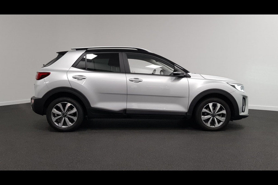 Kia Stonic 1.0 T-GDi 120pk Automaat DynamicLine | Climate control | Navigatie | Camera | Parkeer sensoren | Trekhaak