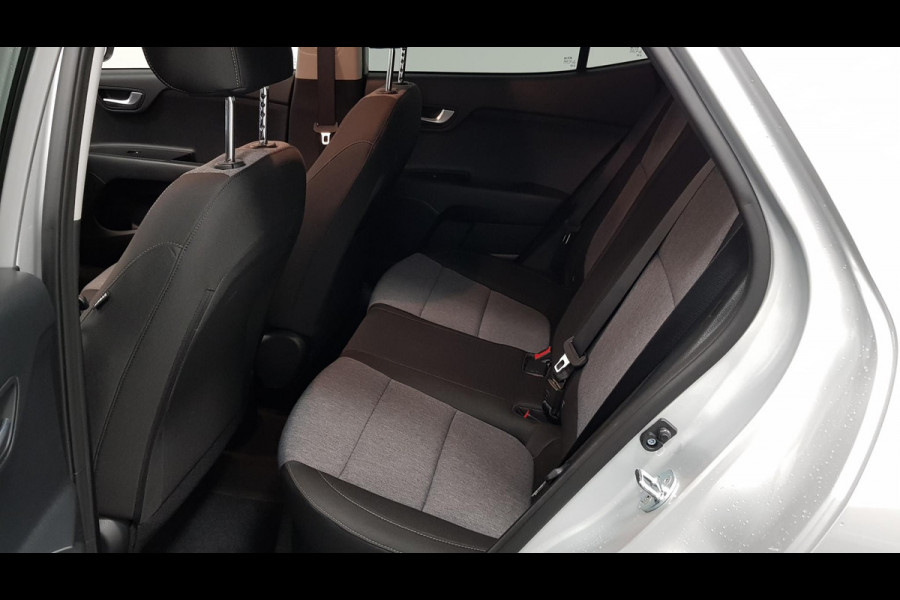 Kia Stonic 1.0 T-GDi 120pk Automaat DynamicLine | Climate control | Navigatie | Camera | Parkeer sensoren | Trekhaak