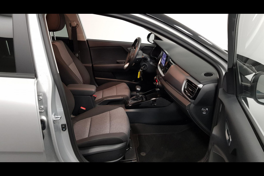 Kia Stonic 1.0 T-GDi 120pk Automaat DynamicLine | Climate control | Navigatie | Camera | Parkeer sensoren | Trekhaak