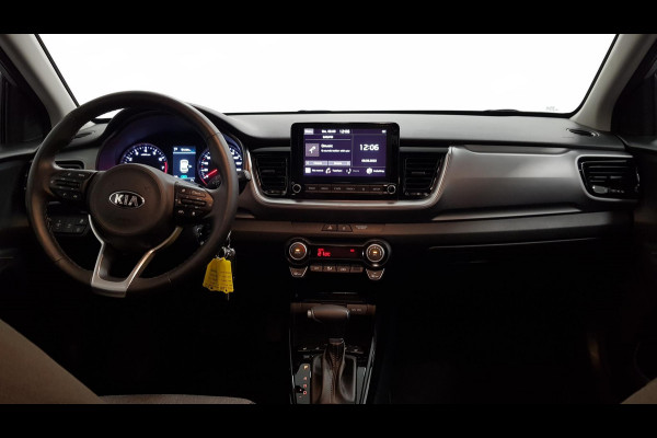 Kia Stonic 1.0 T-GDi 120pk Automaat DynamicLine | Climate control | Navigatie | Camera | Parkeer sensoren | Trekhaak