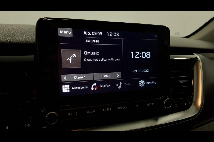 Kia Stonic 1.0 T-GDi 120pk Automaat DynamicLine | Climate control | Navigatie | Camera | Parkeer sensoren | Trekhaak
