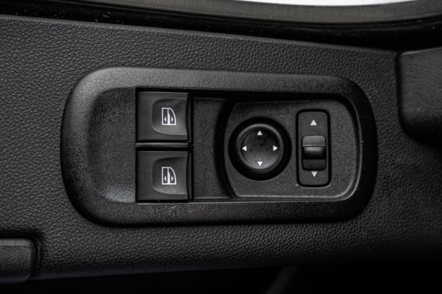 Renault Master 2.3 dCi L2H2 | 136 PK | Camera | LED | Cruise | Airco | Euro 6